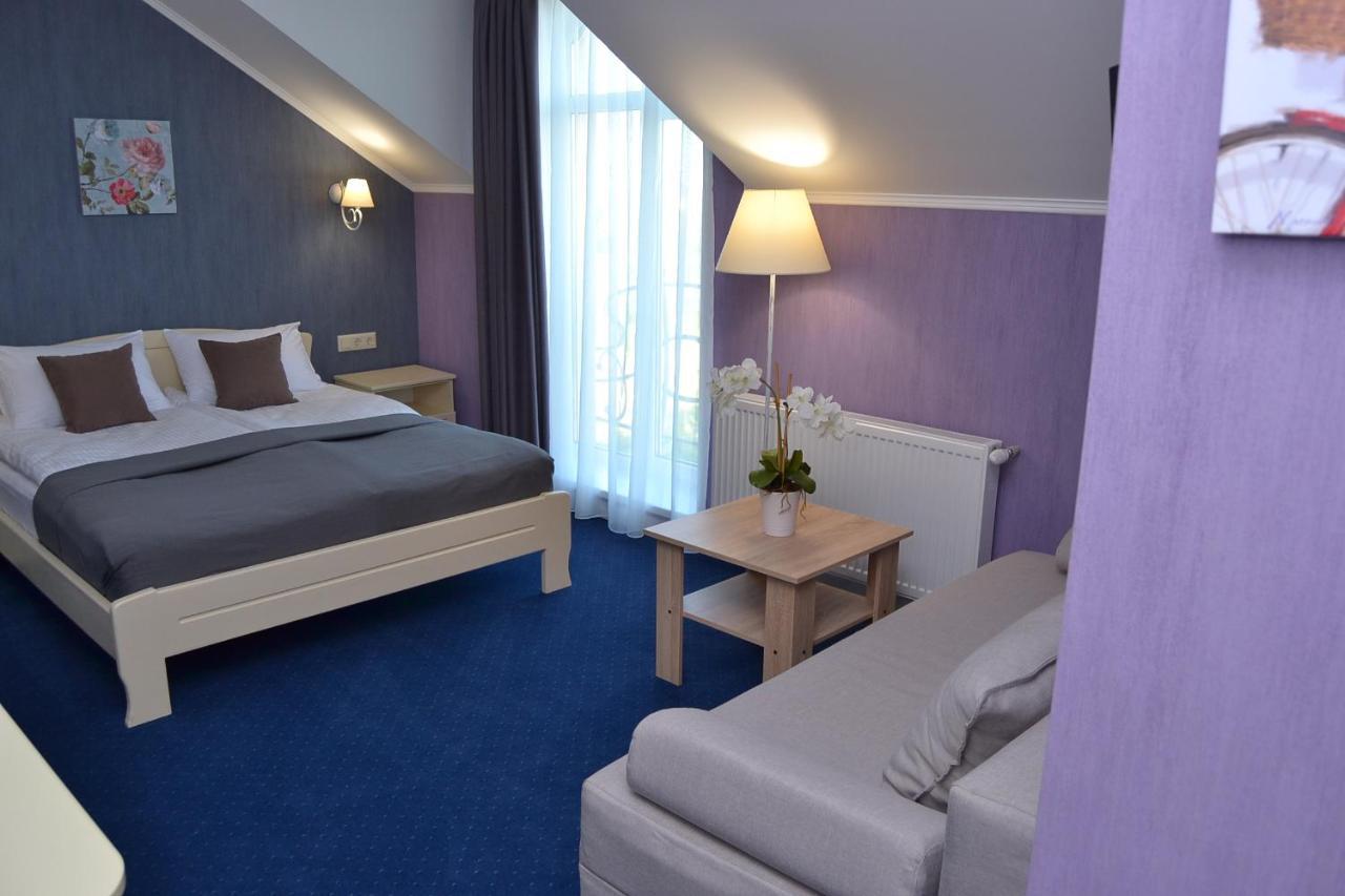 Hotel Ajur Odessa Zewnętrze zdjęcie