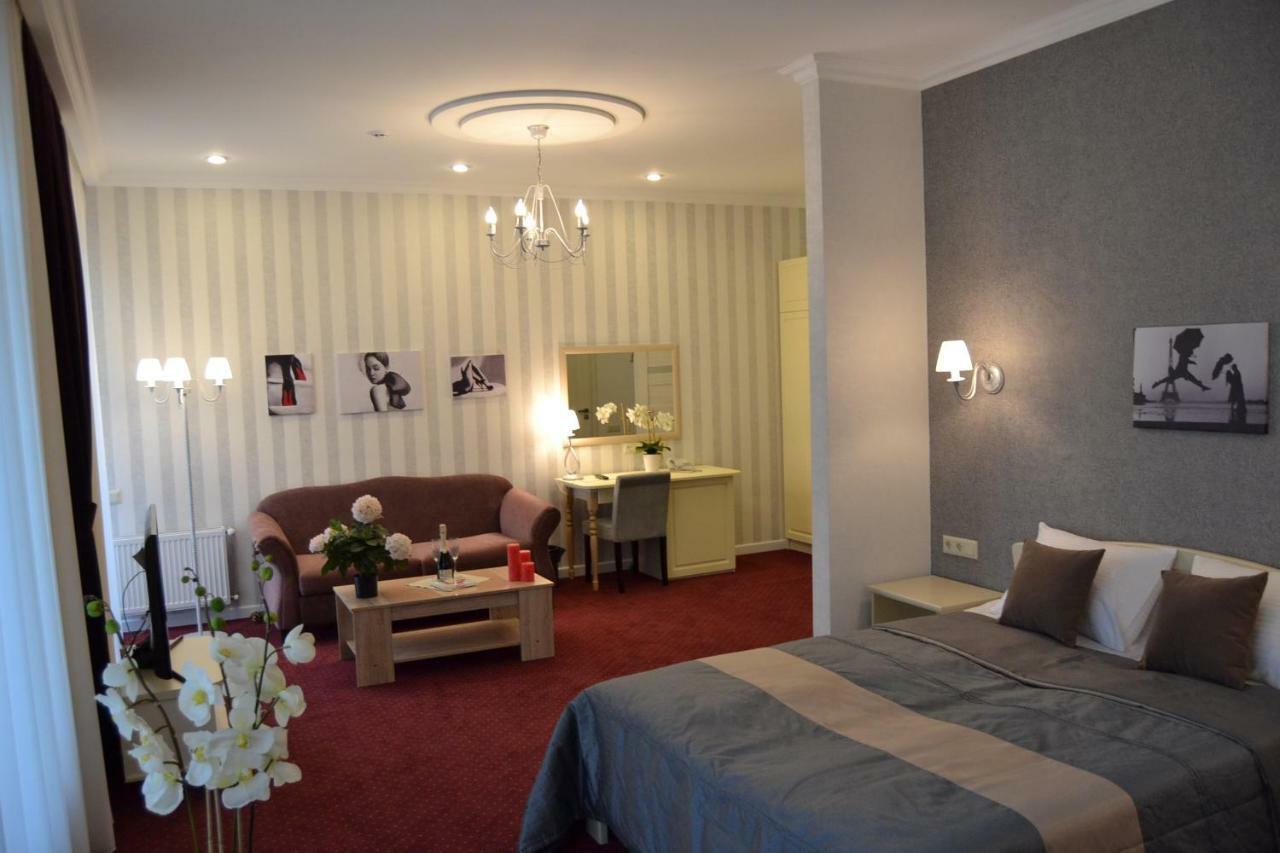 Hotel Ajur Odessa Zewnętrze zdjęcie