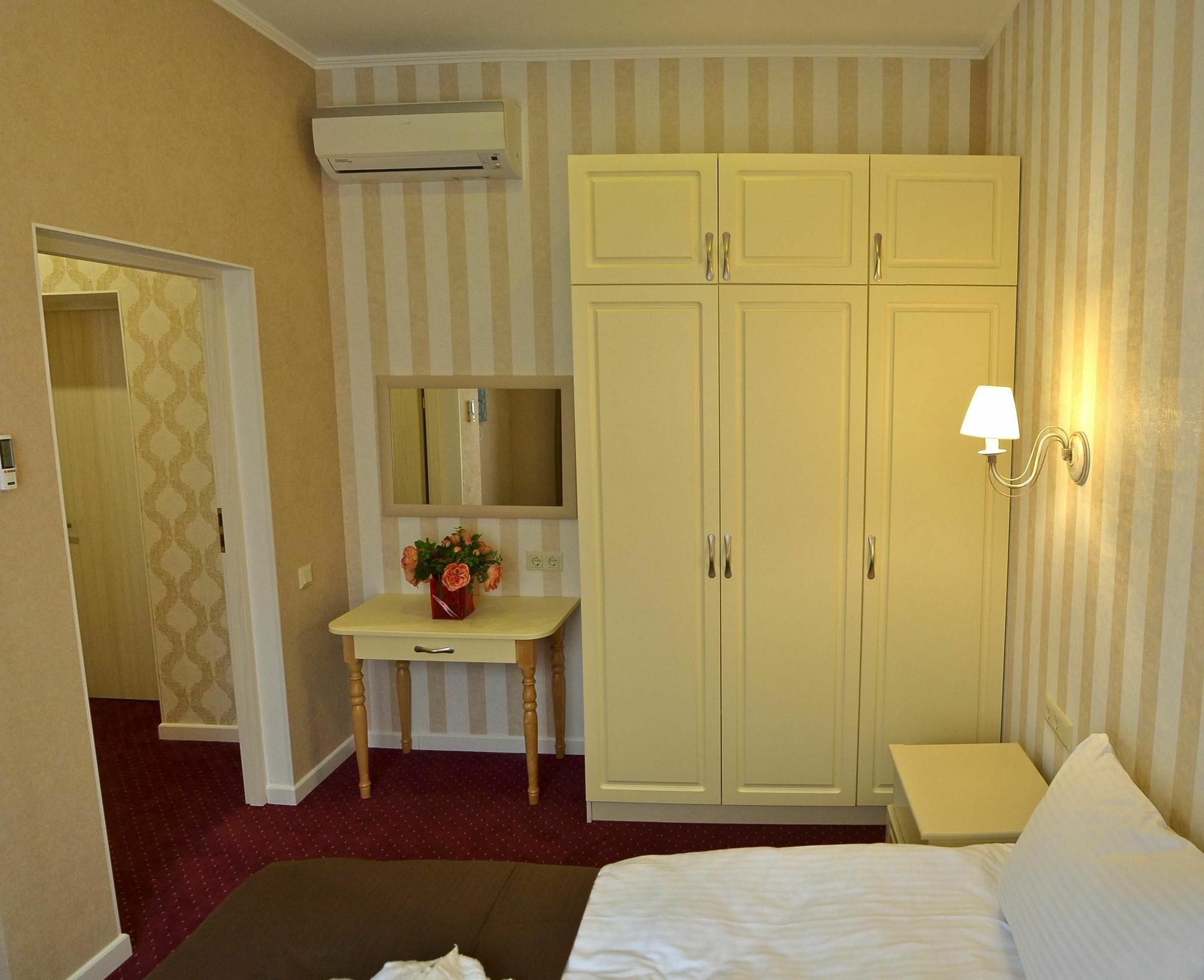 Hotel Ajur Odessa Zewnętrze zdjęcie